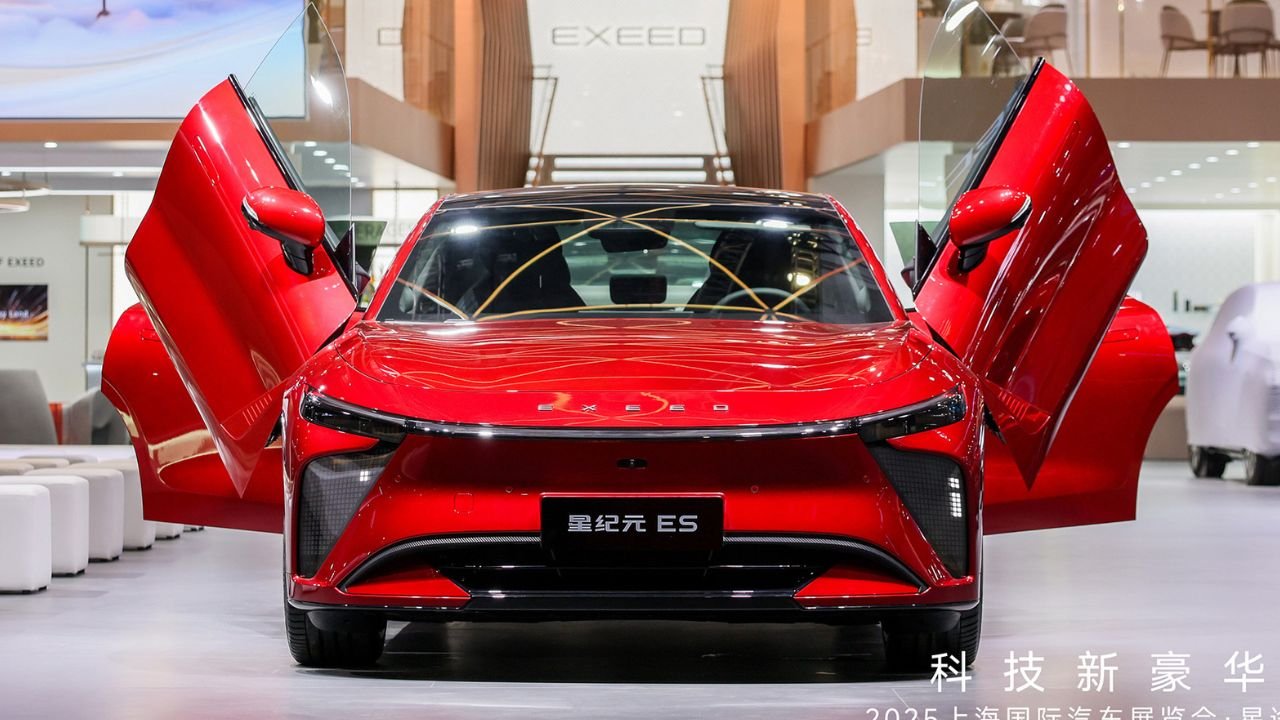 Exeed ES 2025