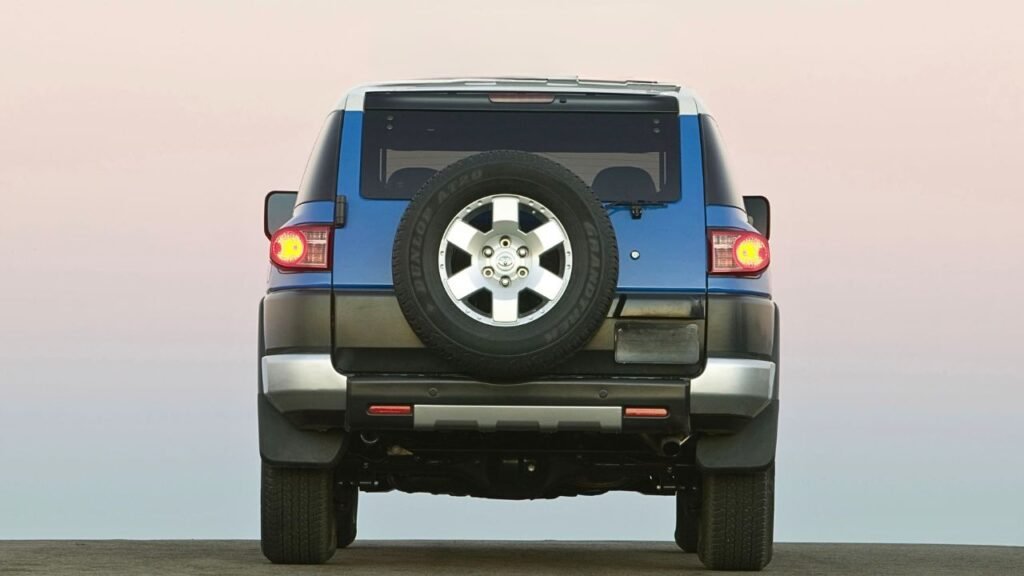 FJ cruiser back