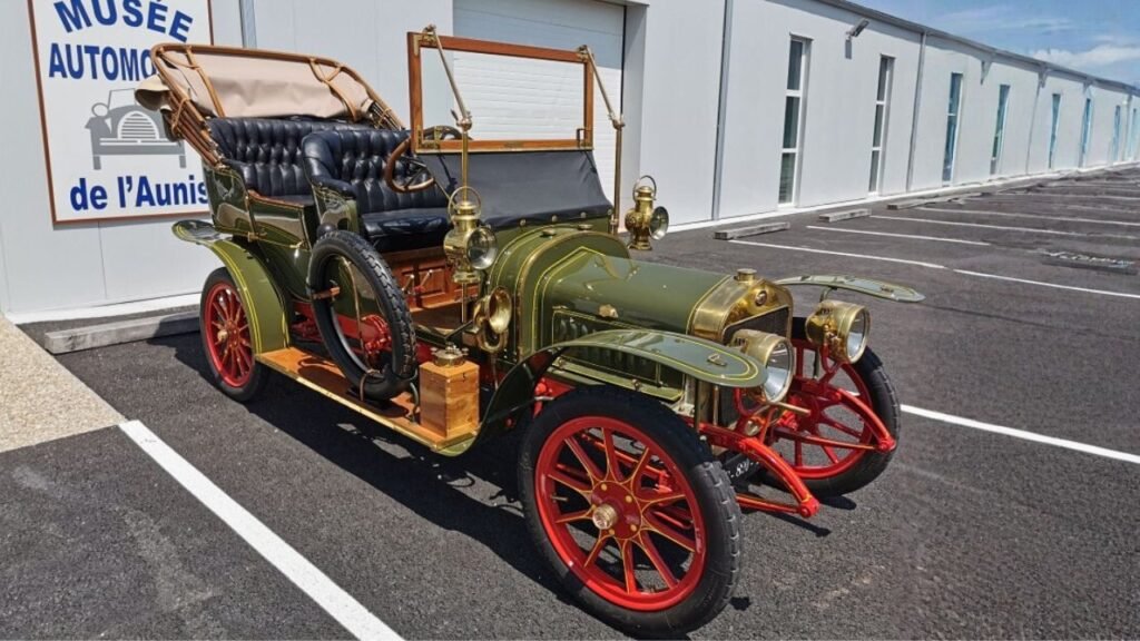 Aunis Automobile Museum
